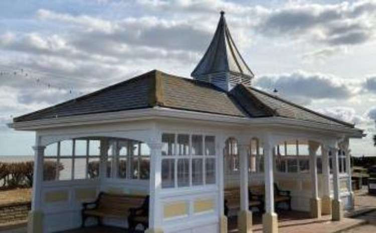 Manwick shelter Felixstowe seafront (picture credit: ESC)