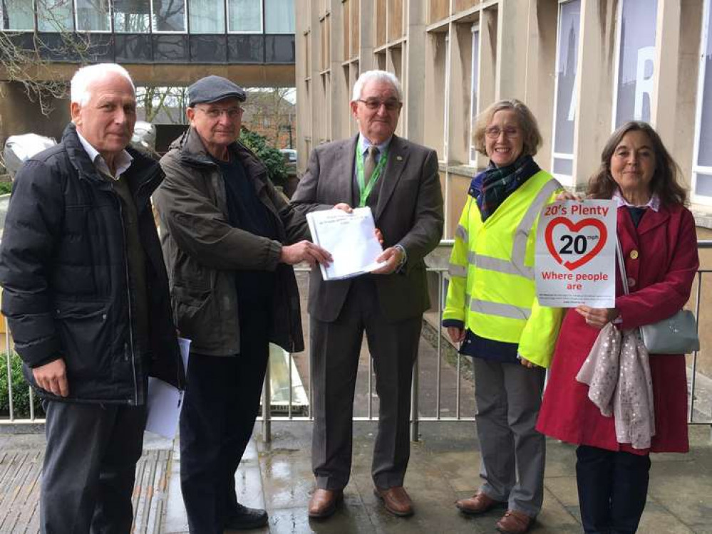 Shipston Town Council presenting their 1000-signature petition to Wallace Redford (WCC)