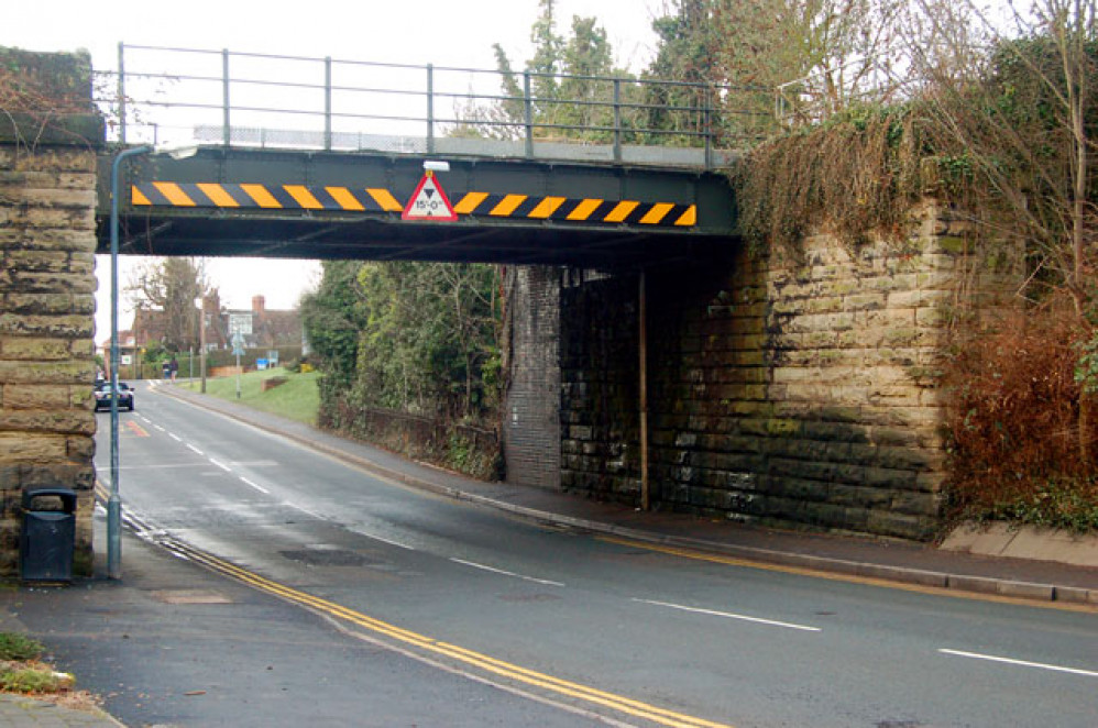 A bus replacement service will serve Kenilworth Railway Station over the Easter weekend