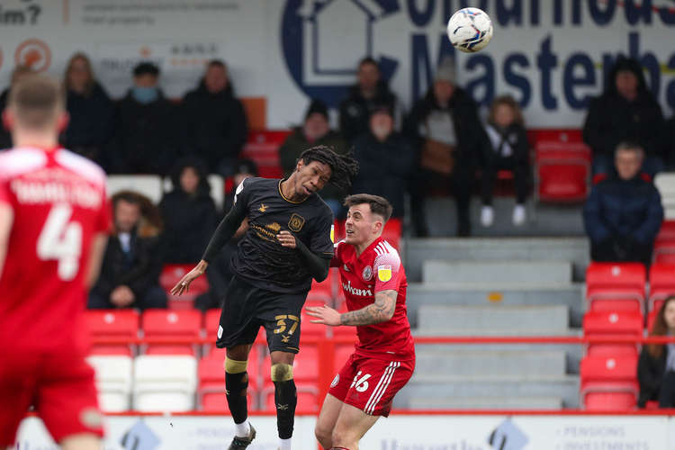 Tariq Uwakwe wins an aerial tussle (Picture credit: Kevin Warburton).