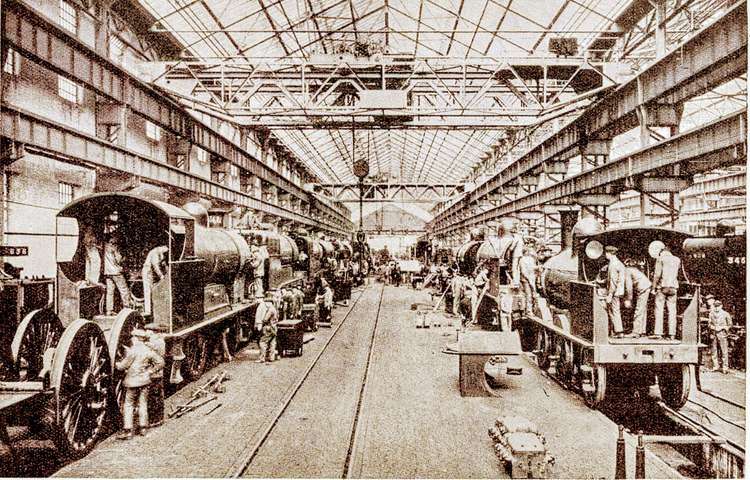 Crewe Works South Bay Erecting Shop - 1944. (Picture credit: Heritage Railway Magazine)