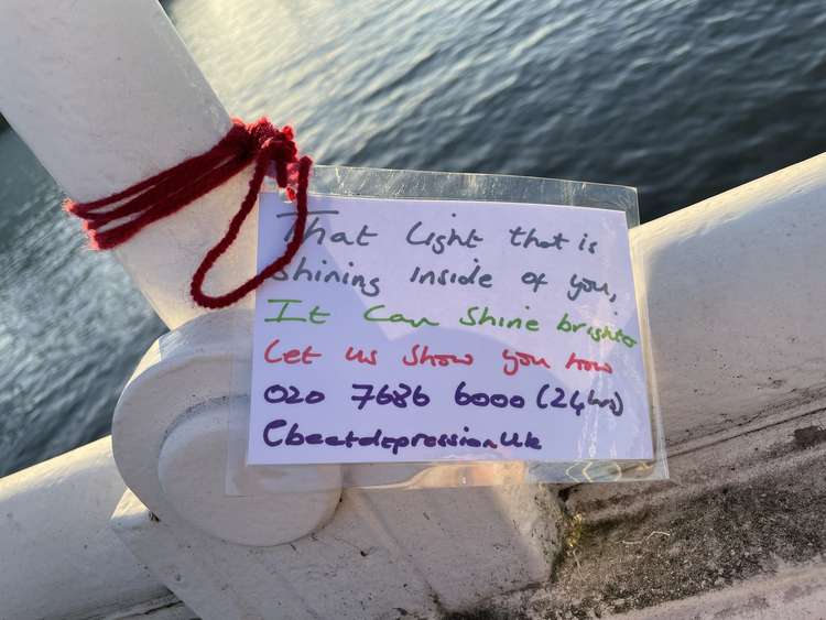 The notes of encouragement can be spotted all over Albert Bridge (credit: Lexi Iles)