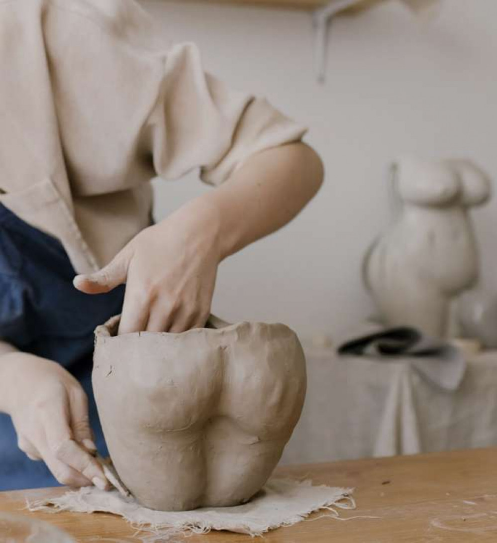 Enjoy a 'Booty Call' workshop at boutique pottery studio muni in Battersea (credit: muni)