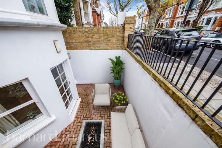 This two bed enjoys a private courtyard (credit: Barnard Marcus)