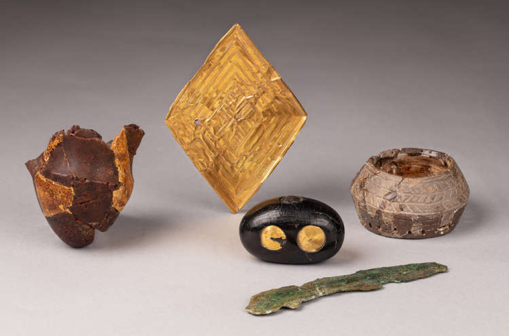 Some of the objects lent by Dorset Museum from the Clandon Barrow (Image: Dorset Museum)