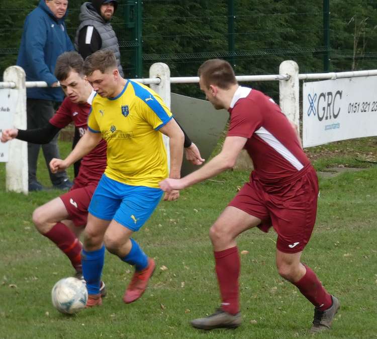 Heswall Reserves vs Capenhurst Villa - Picture: Bob Shaw