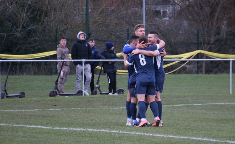 Hadleigh celebrate second goal (Picture credit: Ian Evans/Hadleigh Nub News)