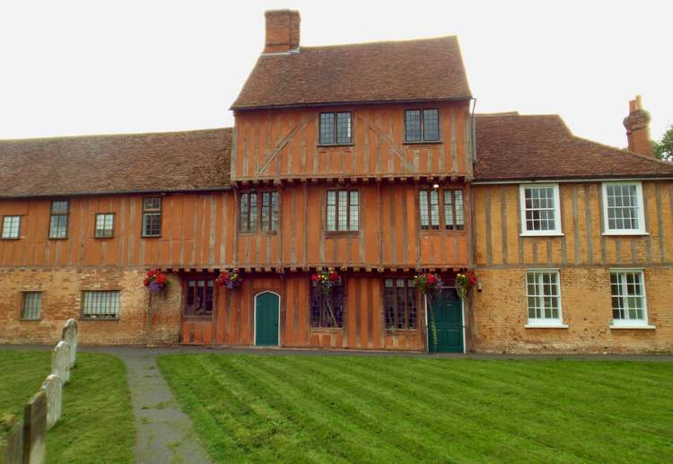 Legal threat to users of car parking spaces at Hadleigh Guildhall considered (Picture credit: Nub News)