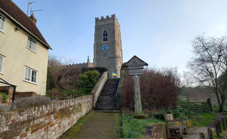 Kersey church #standingwithUkraine (Picture credit: Hadleigh Nub News)