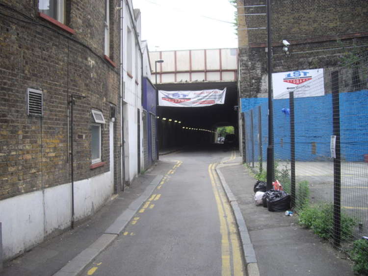 South Londoners living next to food delivery warehouses say they're swamped by drivers who urinate by their homes (Image: Paul Farmer)