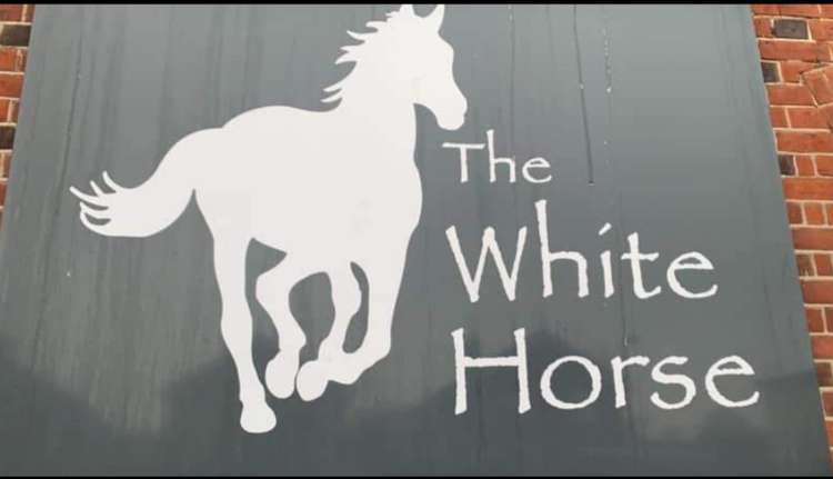 Belt out a tune at the White Horse