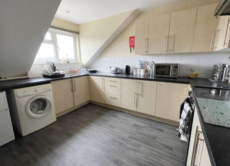 An example kitchen (Whitton and Laing) An example kitchen (Whitton and Laing)