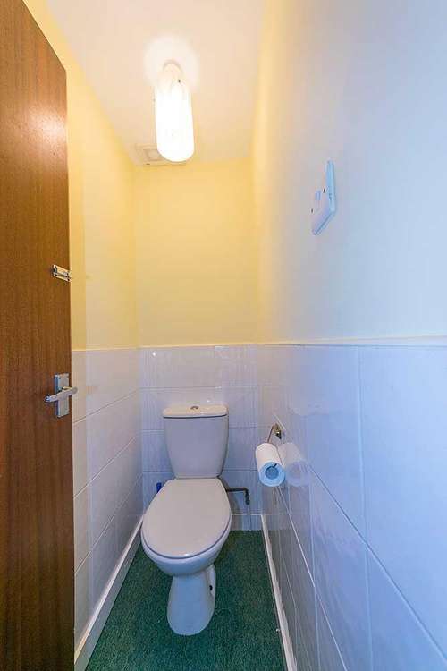 Ground floor toilet. Marlborough Road, Falmouth. Shared by Townsend. Ground floor toilet. Marlborough Road, Falmouth. Shared by Townsend.