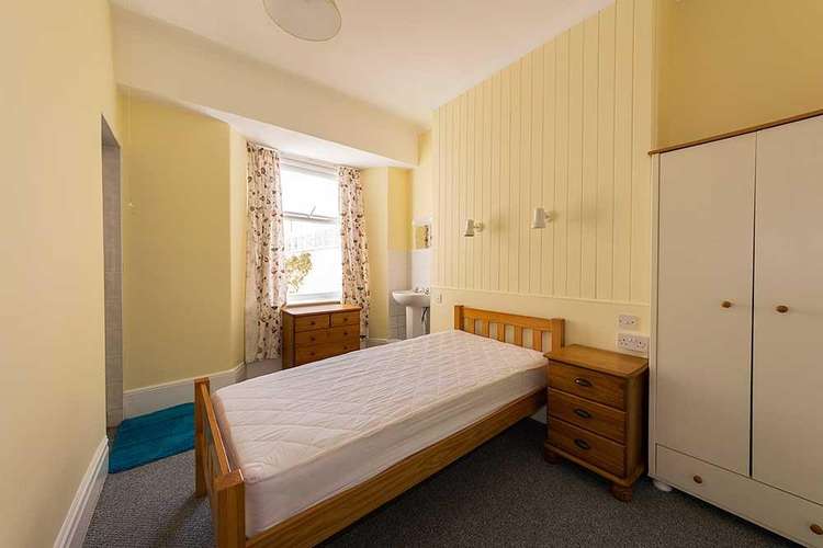Bedroom 2. Marlborough Road, Falmouth. Shared by Townsend. Bedroom 2. Marlborough Road, Falmouth. Shared by Townsend.