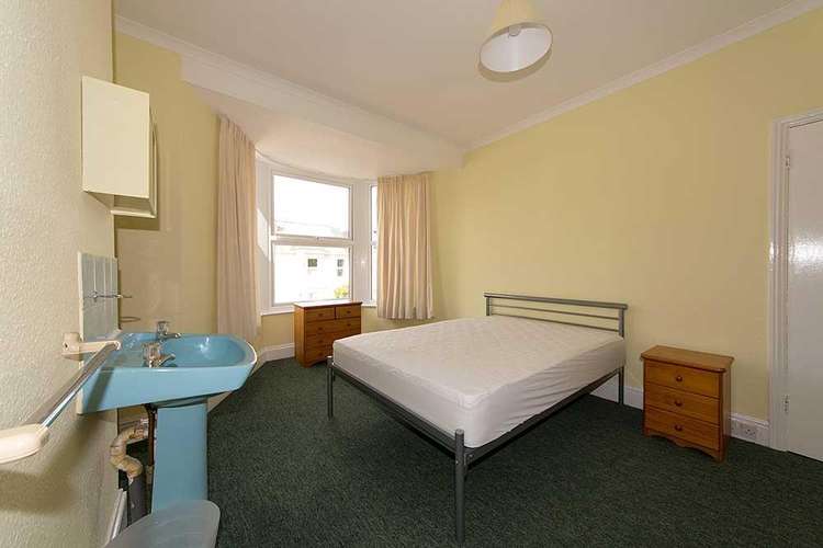 Bedroom 3. Marlborough Road, Falmouth. Shared by Townsend. Bedroom 3. Marlborough Road, Falmouth. Shared by Townsend.