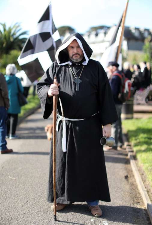 St Piran's Day kicked off with a parade along the seafront. Photo taken by Robin Markland.