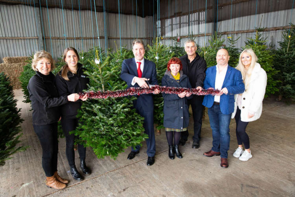 Dan Norris with Tish, Andy and Erin Jeffery (dressed in black), plus Cllr Liz Hardman, John Turner and Maisy Hatcher from Visit Somerset.