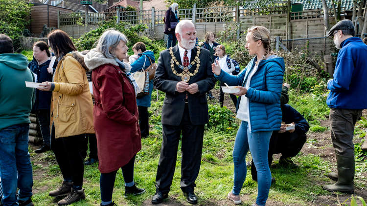 Mayor Ian Bark visits the garden (Image: Robert Golden)