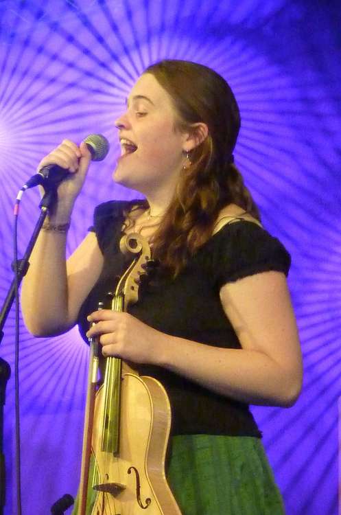 Jackie Oates was born in Congleton and later raised in Staffordshire. The fiddle player has won a BBC Radio 2 Folk Award. (Image - CC 2.0 bit.ly/3K1w2G8 Unchanged)