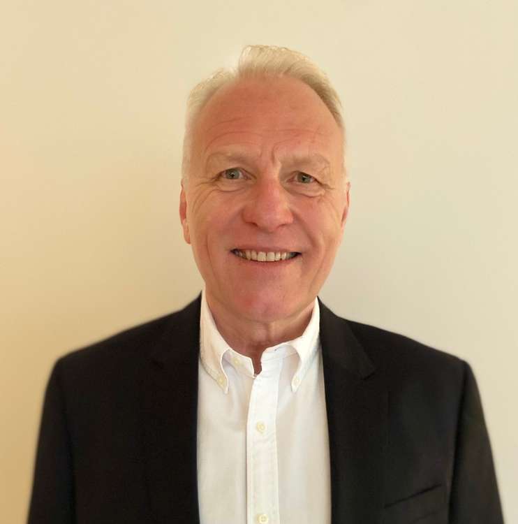 Experienced estate agent Gary Smith will collaborate with Ealing's independent estate agency Leslie & Co.