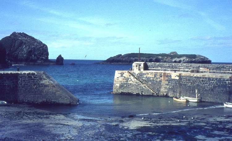 Mullion Cove. Shared by Hans Peters.