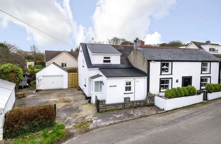 The front of the property. Shared by Bradleys Estate Agents Helston.