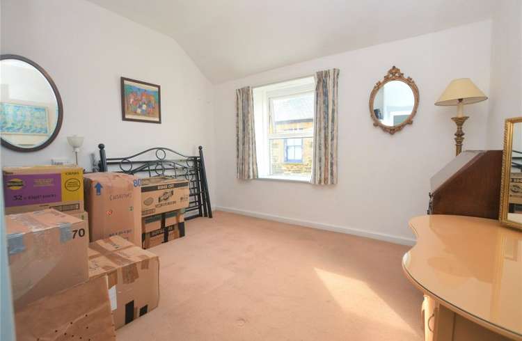 A fantastic opportunity to purchase this two bed property in Porthleven.