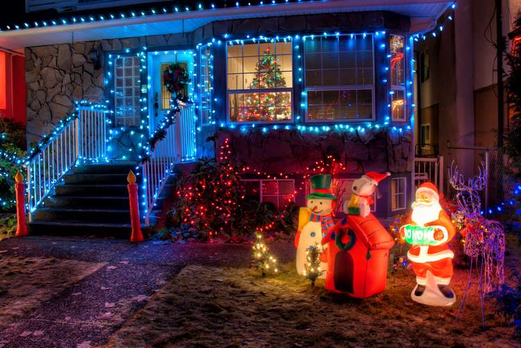 Hitchin: We want to know about homes in our town that take Christmas decorations to another level. PICTURE: We want to know about homes that have gone the extra mile with their Christmas decorations. CREDIT: Unsplash