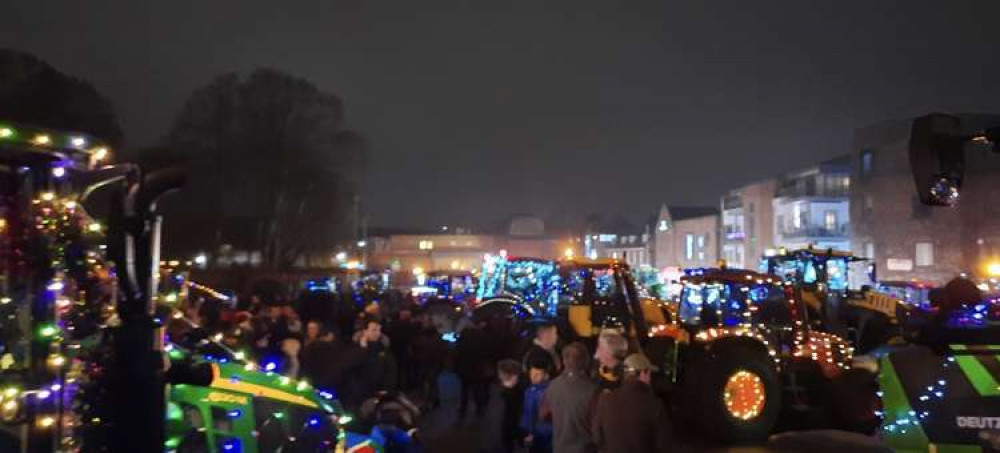 Hitchin: Christmas tractor charity convoy is a big hit. PICTURE: The convoy gathered off Queen Street. CREDIT: Danny Pearson