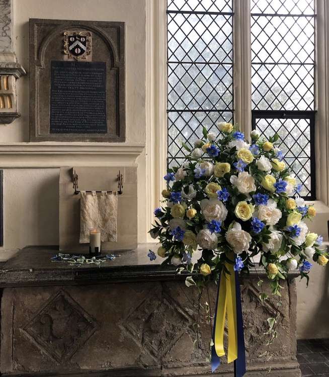 Hitchin: St Mary's Church flowers decked out in Ukraine flag colours. CREDIT: St Mary's Church