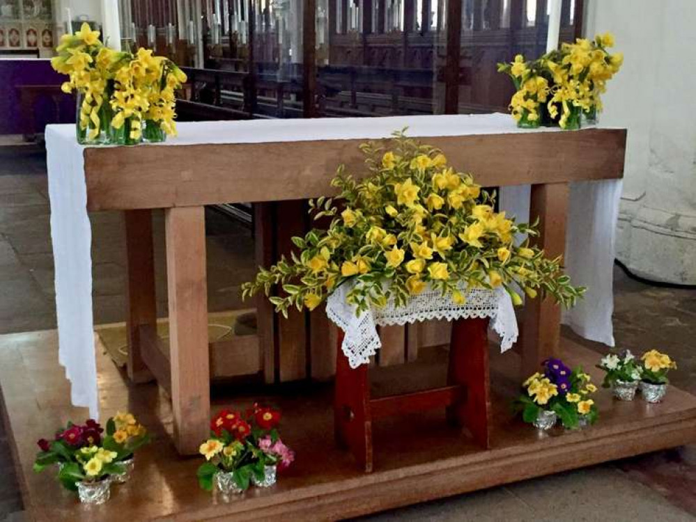 Hitchin: A Churchwarden Writes - Flags, secrets of St Mary's Tower and Mothering Sunday. PICTURE: Mother's Day Flowers. CREDIT: St Mary's Church