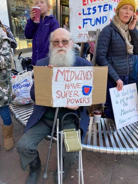 A protestor for March for Midwives