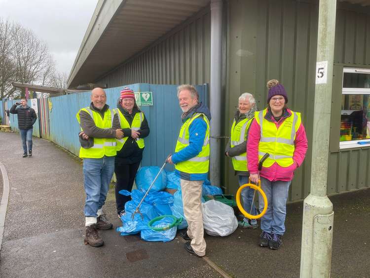 Rob Waldron ( on the left) and the Litter Picking Group