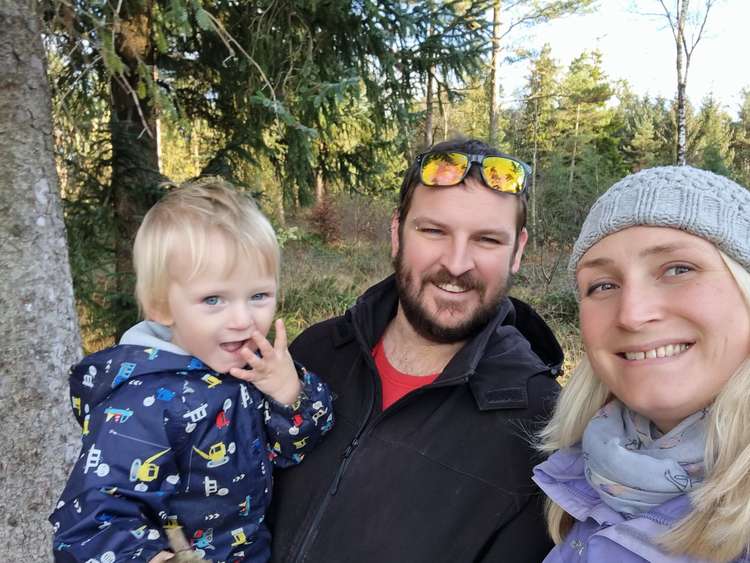 Lauren with her husband Jay and son Bobby. (Credit: Lauren Passmore-Smart)