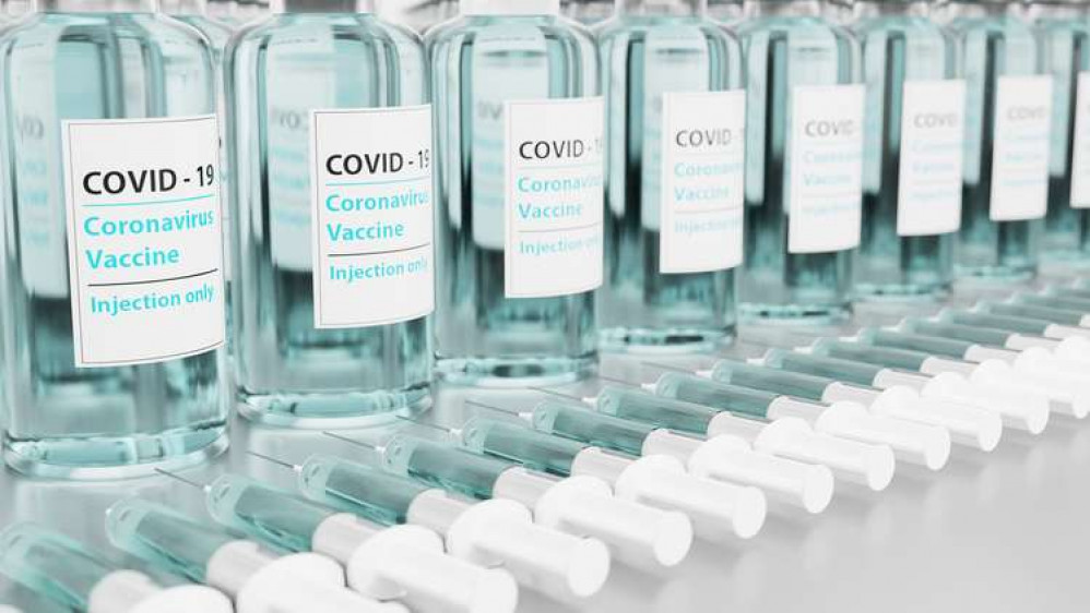 A record  number of Covid-19 vaccinations were delivered across Hucknall and the rest of the county last week. Image credit: torstensimon on Pixabay.