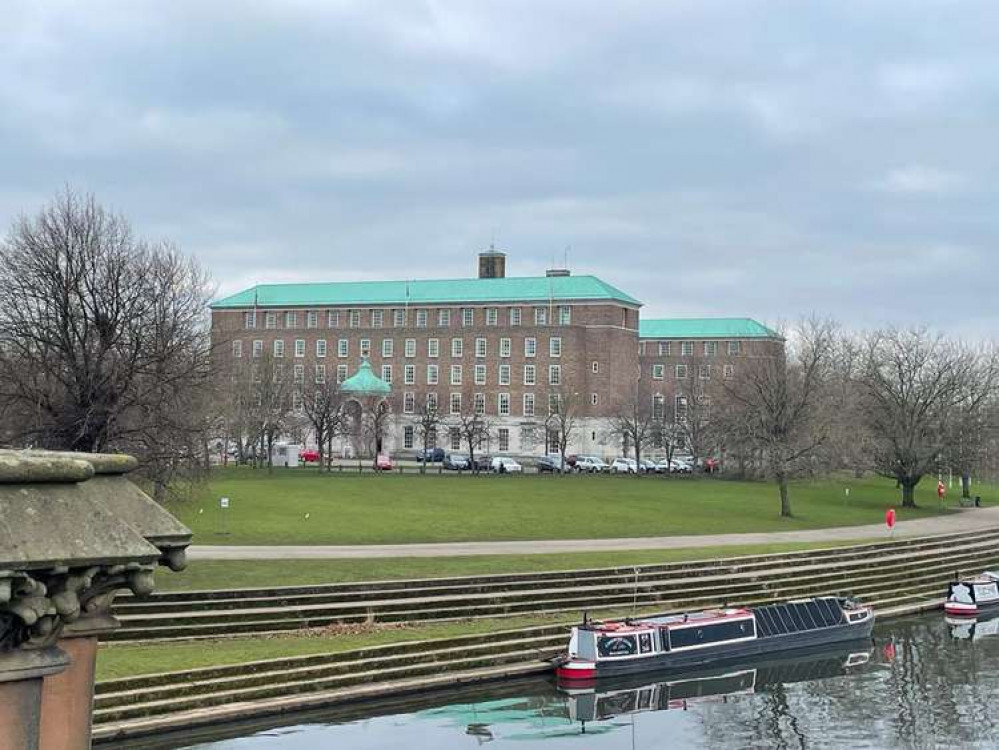 The idea of a joint devolution deal between Nottinghamshire and Derbyshire will now be discussed. Pictured: County Hall in West Bridgford. Image: LDRS