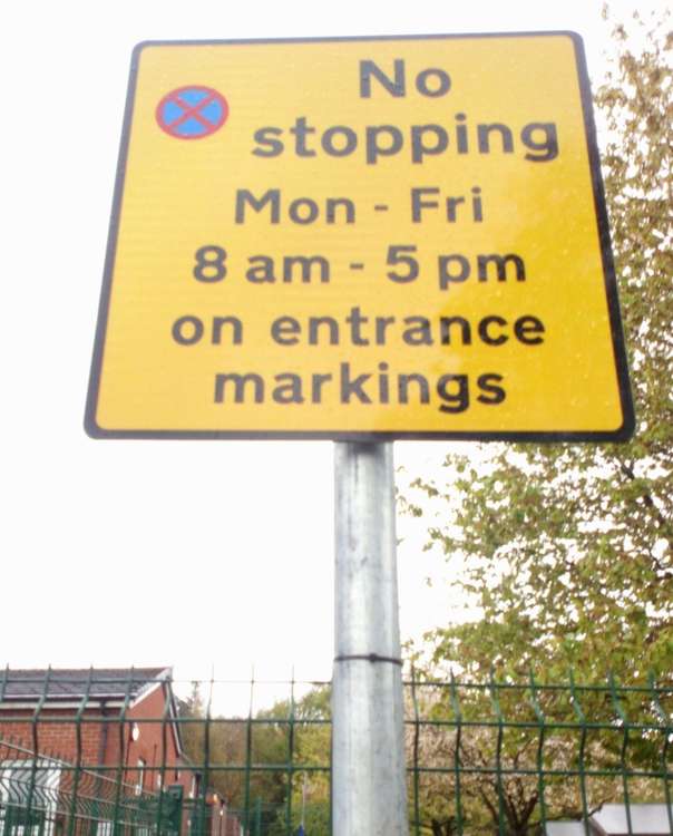 Parents often leave their engines on when picking up kids. Which is a big no-no. Stopping to pick up kids should be done in a parking bay with an engine switched off. Coaches and trucks are also regularly guilty of idling.