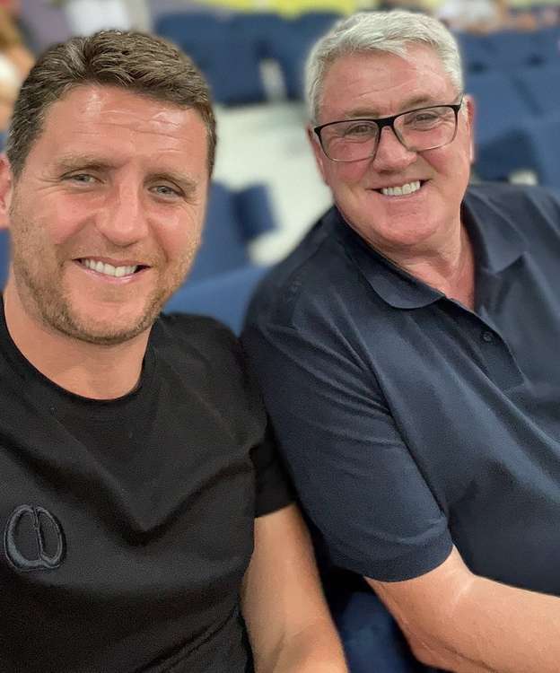 Alex Bruce, now 37, has spent almost six months at Macclesfield FC. Here he is pictured in October with famous Dad Steve. (Image - Twitter @AlexBruce84)