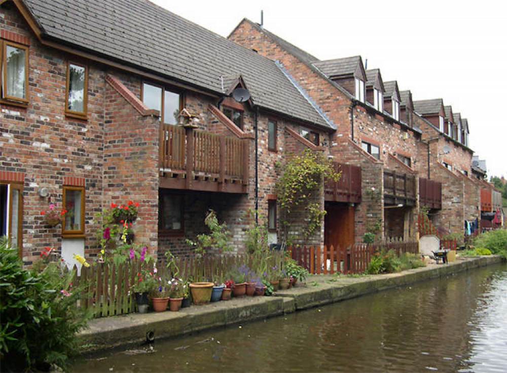 Over 600 properties sold in Macclesfield last year, according to Rightmove. (Image - Roger Kidd / Canalside Housing, Macclesfield, Cheshire / CC BY-SA 2.0 Unchanged bit.ly/3r5GxSo)