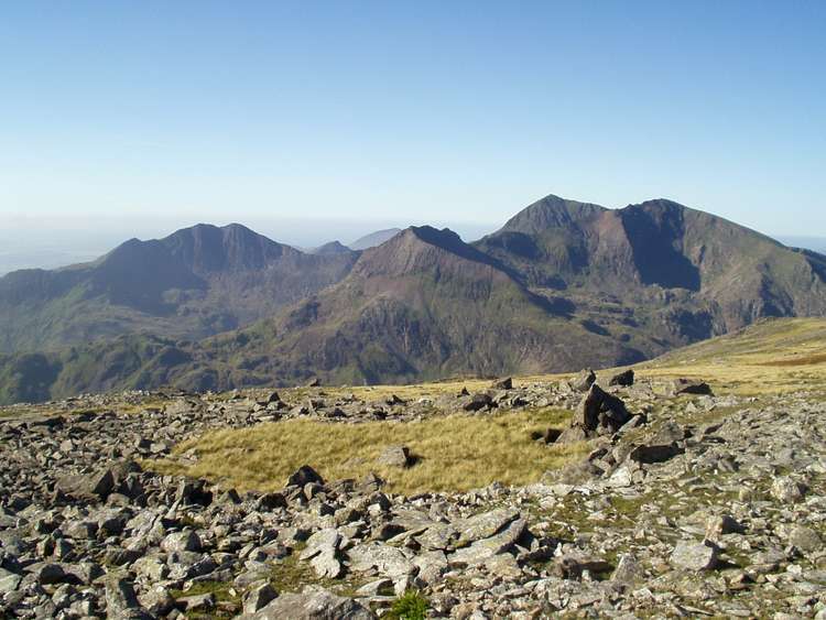 Kelly is doing Couch to 5K to train for the epic ascent of Snowdon. Kelly decided to climb one of Britain's tallest peaks as Kelly (red) and Michelle (stripes) used to go on holiday in Wales together. (Image - Stemontis 3.0 bit.ly/3I4hVzh Unchanged)