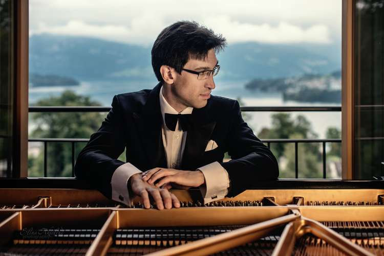 Classical pianist Ivan Hovorun will raise funds and awareness for the crisis in Ukraine. (Image - Elina Akselrud)