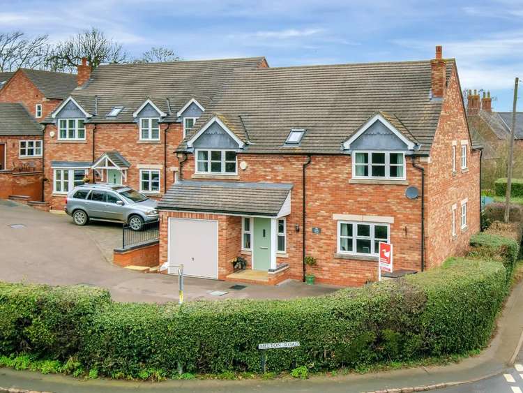 'The Corner House' Whissendine, Oakham (image courtesy of Newton Fallowell)