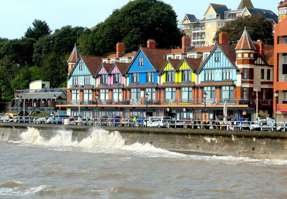 Flood warning for Penarth coast. (Image credit: Richard Szwejkowski)