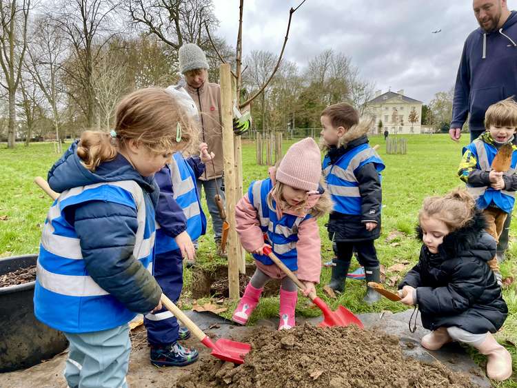 English Heritage celebrates Queen Elizabeth II's Platinum Jubilee with commemorative tree planting at Marble Hill in Twickenham, supported by the local community.