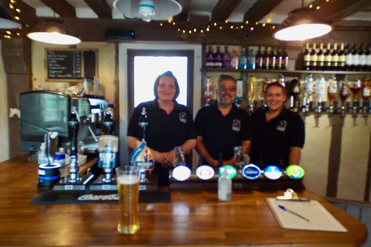 Simon and staff at White Horse Tattingstone (Picture credit: Peninsula Nub News)