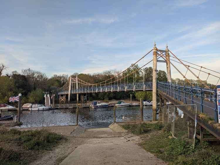 Teddington Lock footbridge (Image: Nub News)