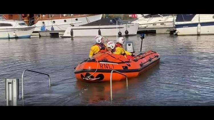 Samantha Armatage had her first callout as helm (Credit: JP Trenque former Teddington RNLI helm and photographer)