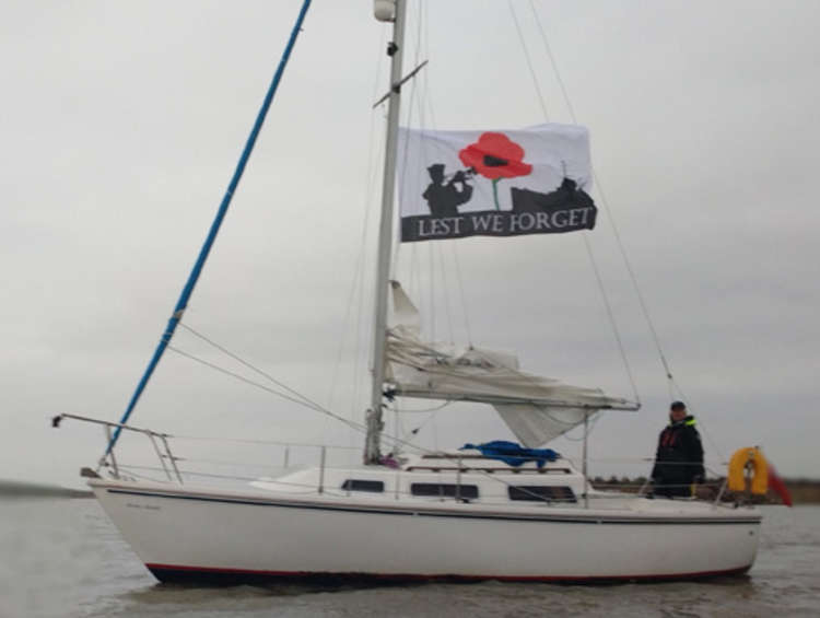 Thurrock Yacht Club paid a Thames tribute.