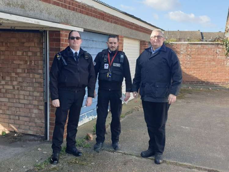 Cllr Gledhill (right) with environmental enforcement officers.