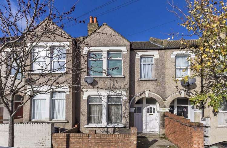 An Edwardian maisonette that enjoys two bedrooms (credit: Jacksons)